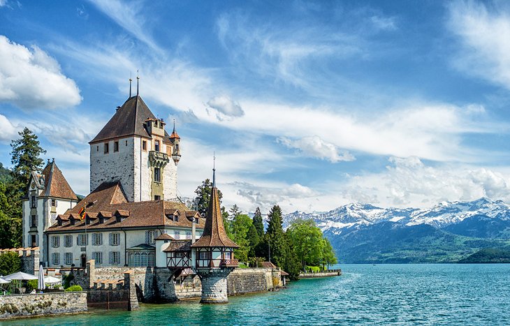 C:\Users\PC\Desktop\New folder\Swiss\switzerland-top-tourist-attractions-oberhofen-castle.jpg