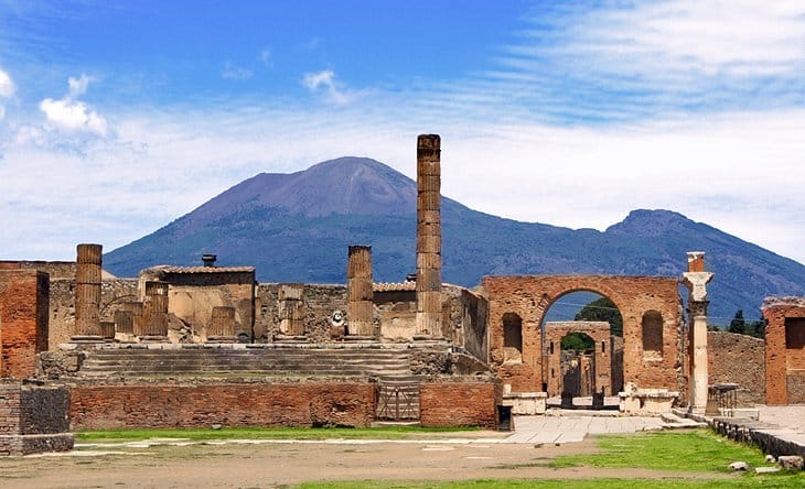 C:\Users\Esy\Desktop\Italy\italy-best-places-to-visit-pompeii.jpg
