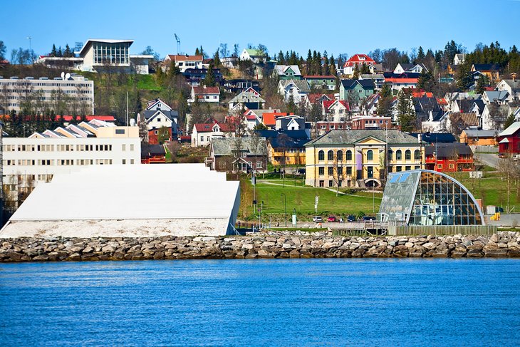 C:\Users\Esy\Desktop\Norway\norway-top-attractions-tromsos-arctic-museums-polaria.jpg