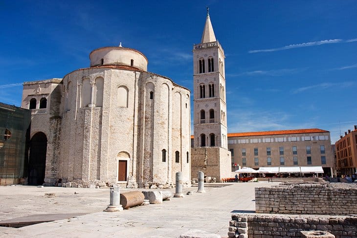 C:\Users\Esy\Desktop\Croatia\croatia-zadar-romanesque-church.jpg