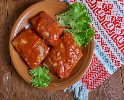 c users esy desktop lithuania cabbage rolls 750x5 1